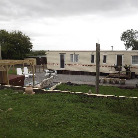 Marsh Water Ponds Fishery Villa Kidwelly Kültér fotó