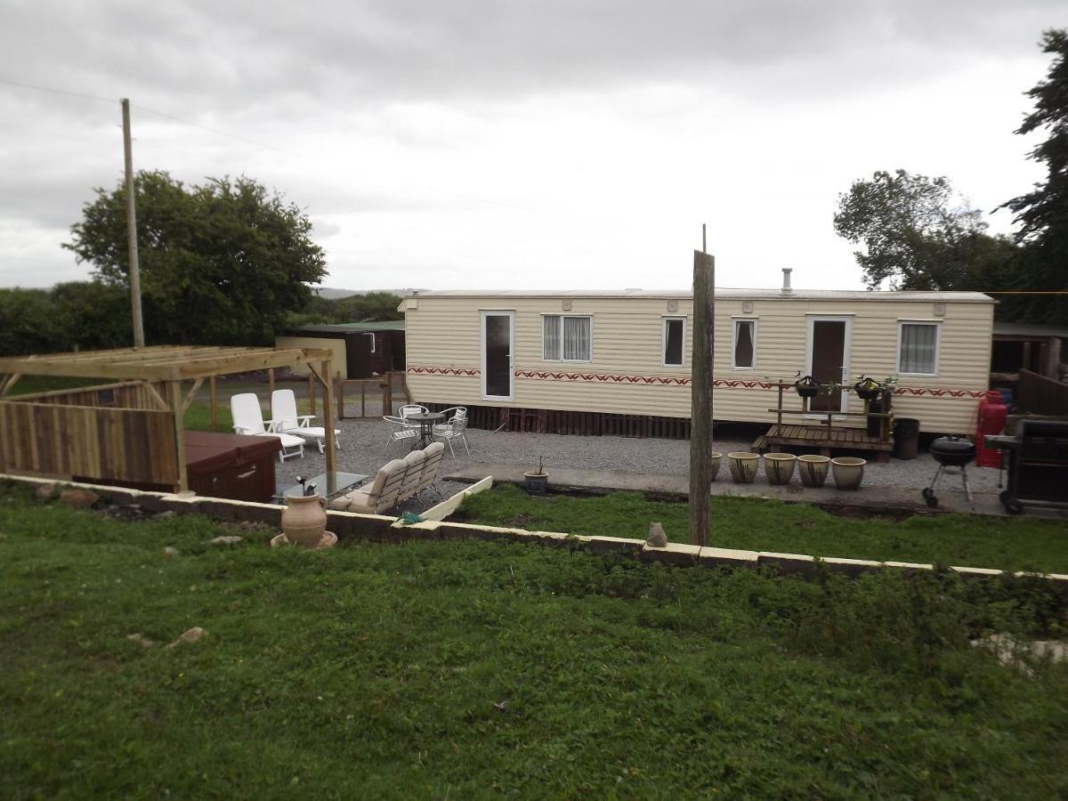Marsh Water Ponds Fishery Villa Kidwelly Kültér fotó